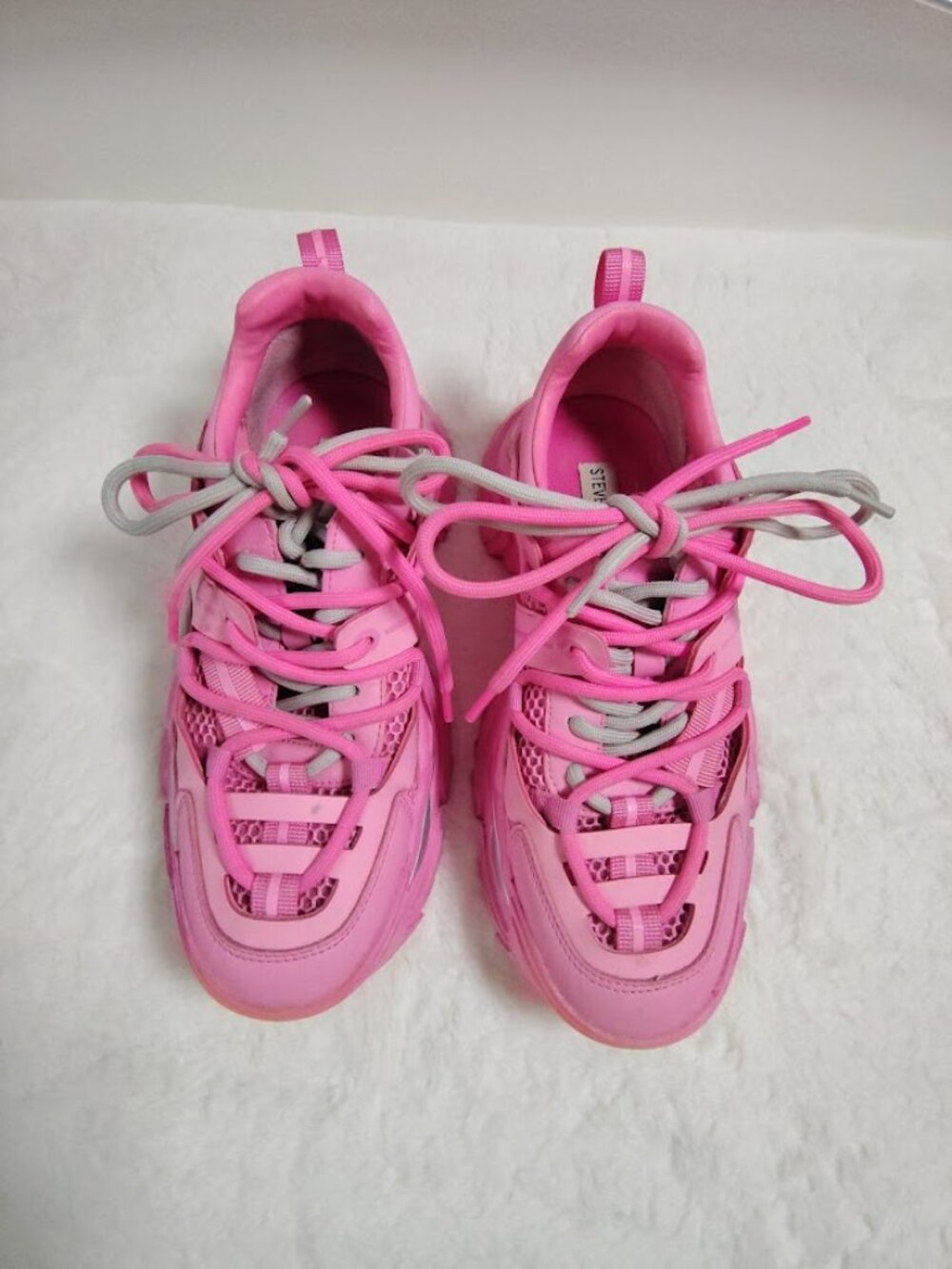 Steve Madden Pink/silver  Women's Power Chunky Lace-Up Running Sneake Size 8 - Picture 2 of 13